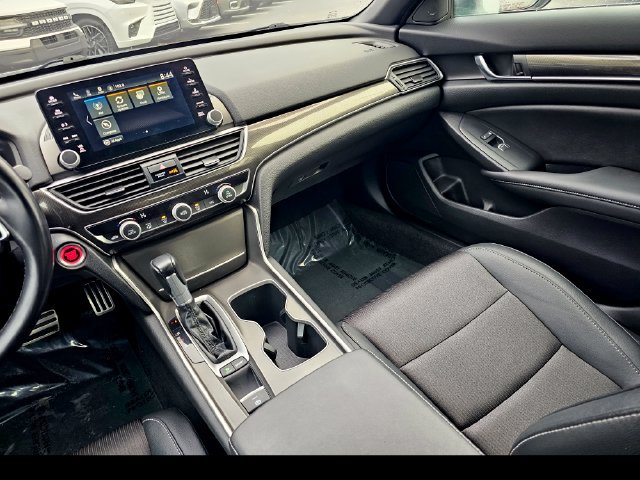 Used 2020 Honda Accord Sport image 35