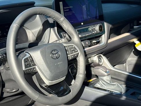 New 2026 Toyota Grand Highlander Limited image 21