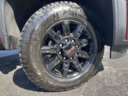 New 2026 GMC Sierra 2500 AT4 w/ AT4 Premium Plus Package image 2