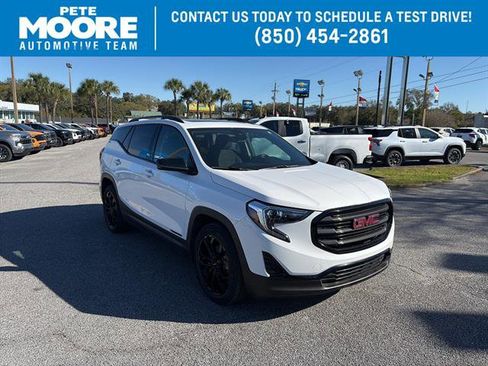 Used 2021 GMC Terrain SLE w/ Driver Convenience Package image 1