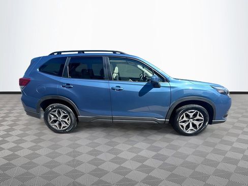 Certified 2023 Subaru Forester Premium AWD/4WD image 35