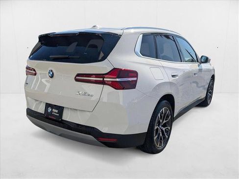 Used 2025 BMW X3 xDrive30i w/ Convenience Package image 2