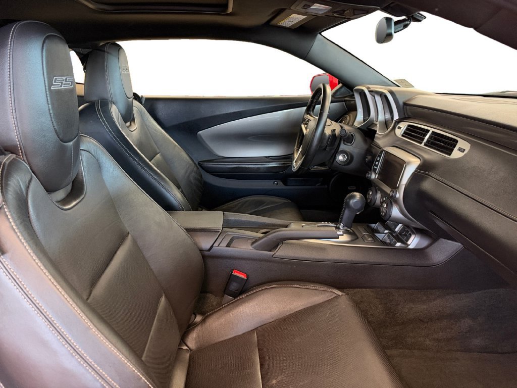 Used 2014 Chevrolet Camaro SS w/ RS Package RWD image 17
