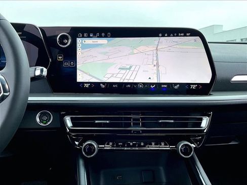 New 2026 Chevrolet Traverse LT image 12