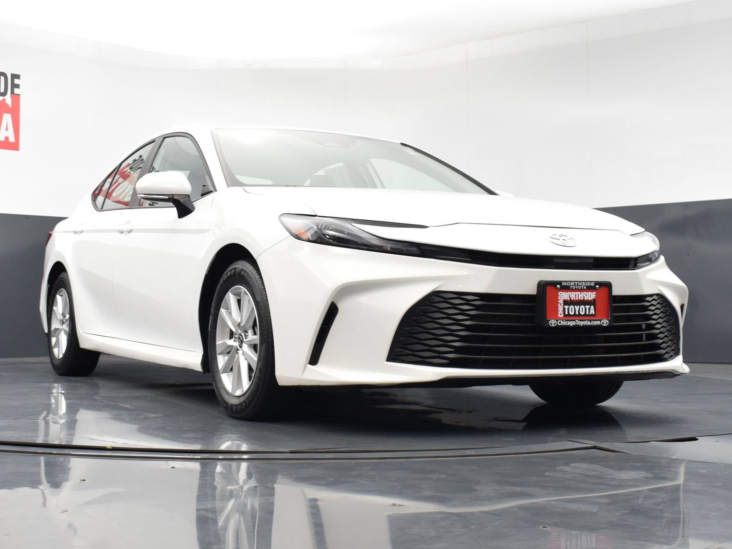 Used 2025 Toyota Camry LE FWD image 29