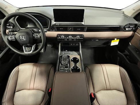 Used 2026 Honda Pilot Elite image 25