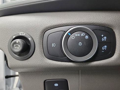 Used 2024 Ford Transit 350 XLT image 21
