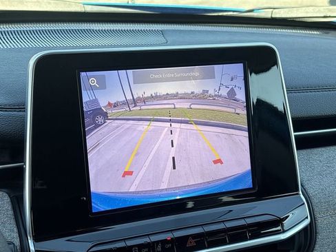 Used 2022 Jeep Compass Sport image 25