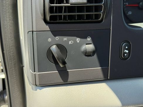 Used 2005 Ford F250 Lariat RWD image 27