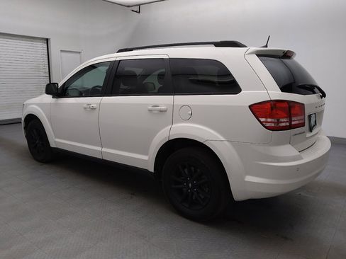 Used 2020 Dodge Journey SE w/ SE Popular Equipment Group image 3