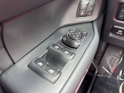 Certified 2023 Ford Expedition Platinum image 11