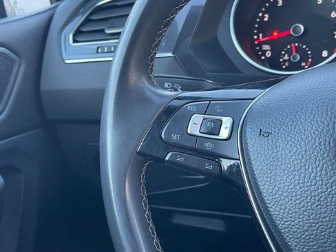 Used 2021 Volkswagen Tiguan SE w/ 3rd Row Seat Package image 20