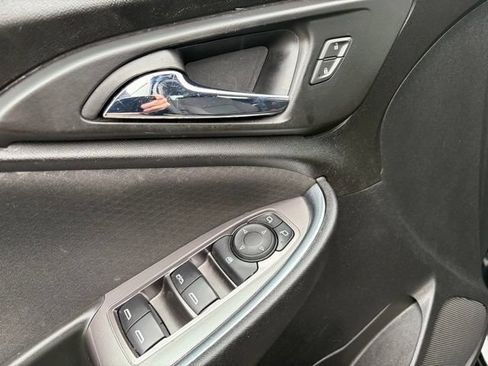 Used 2021 Chevrolet Malibu LT FWD image 17