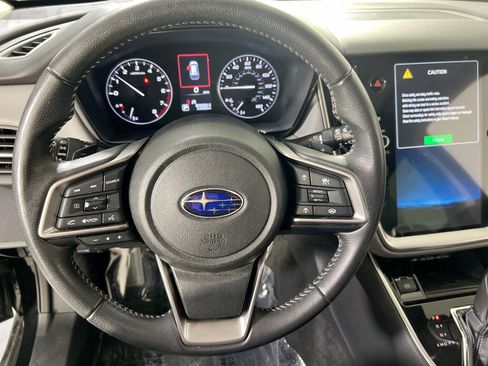 Used 2023 Subaru Outback Premium image 11