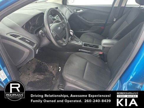 Used 2015 Ford Focus SE image 12