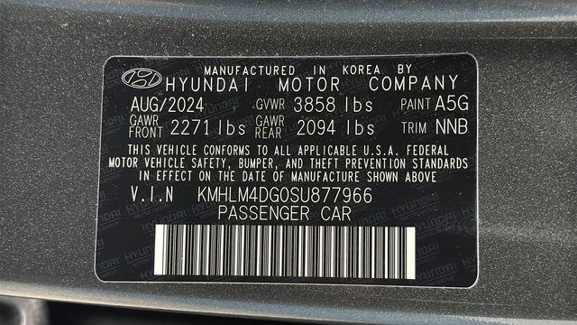Used 2025 Hyundai Elantra Sport w/ Cargo Package FWD image 28