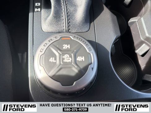 Used 2025 Ford Bronco Outer Banks image 24