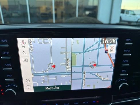 Certified 2023 Toyota Sienna Platinum image 22