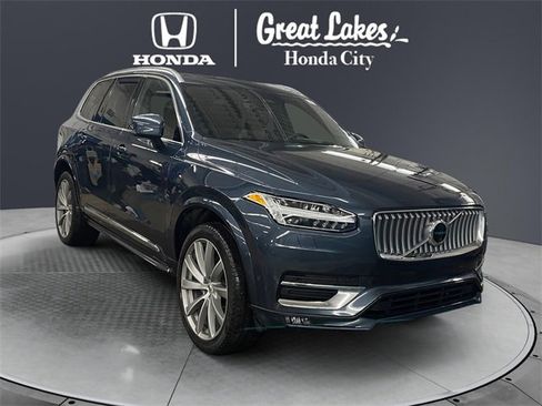 Used 2023 Volvo XC90 B6 Plus image 1