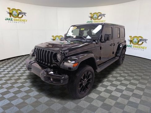 Used 2021 Jeep Wrangler Unlimited Sahara image 4