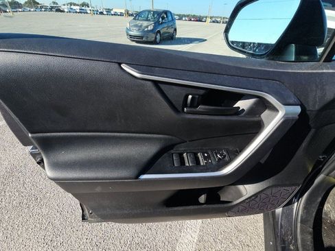 Used 2025 Toyota RAV4 LE image 7