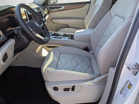 New 2026 Volkswagen Atlas SE image 4