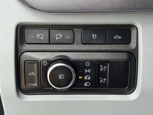 Used 2024 Ford F450 Limited w/ FX4 Off-Road Package image 18