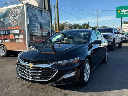Used 2023 Chevrolet Malibu LT image 2