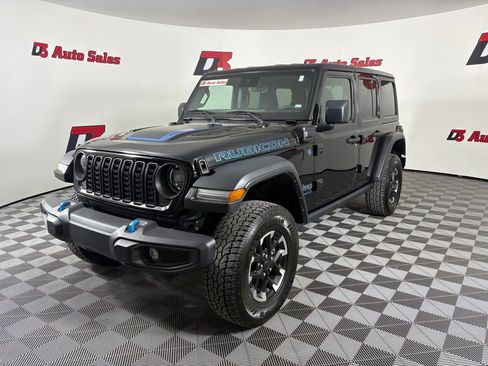 Used 2024 Jeep Wrangler Unlimited Rubicon 4xe AWD/4WD image 2