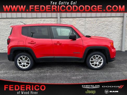 Used 2023 Jeep Renegade Latitude AWD/4WD image 1