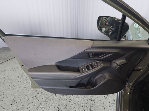 Used 2026 Subaru Crosstrek 2.5i Premium AWD/4WD image 23