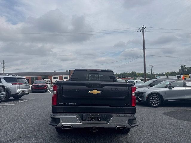 Used 2022 Chevrolet Silverado 1500 LTZ w/ LTZ Convenience Package II AWD/4WD image 4