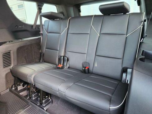 New 2026 Cadillac Escalade ESV Sport w/ Touring Package image 17