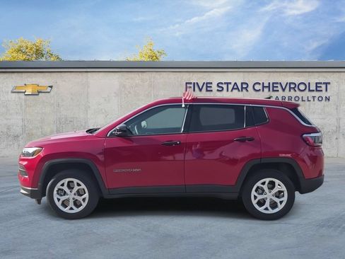 Used 2024 Jeep Compass Sport AWD/4WD image 5