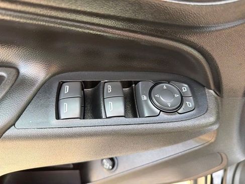 Used 2019 Chevrolet Equinox LT AWD/4WD image 12