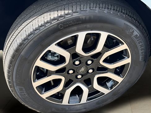 Used 2024 Ford Maverick Lariat FWD image 45