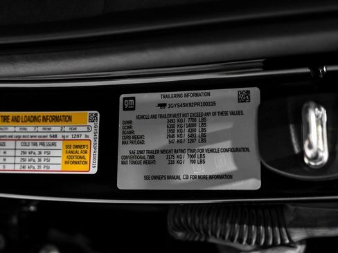 Used 2023 Cadillac Escalade ESV V image 60