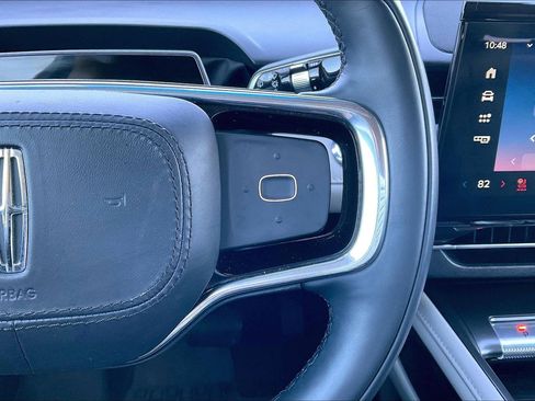 Used 2024 Lincoln Nautilus Reserve w/ Equipment Group 202A image 12