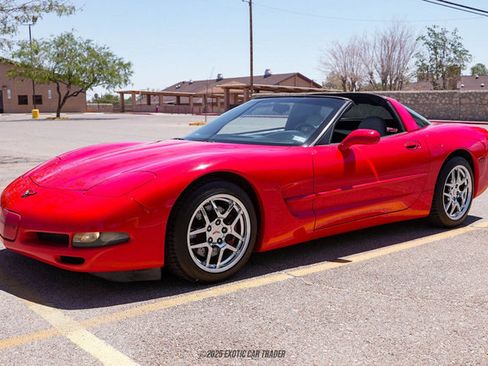 Used 1999 Chevrolet Corvette Coupe w/ Memory Pkg RWD image 14