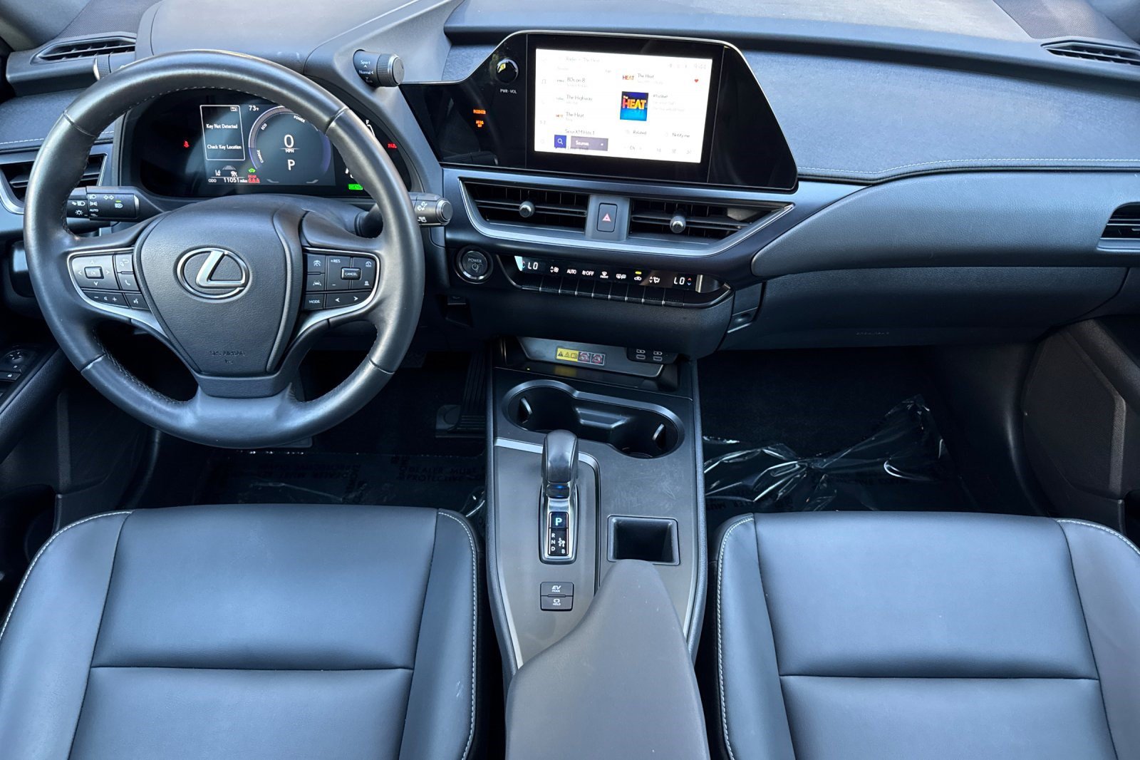 Certified 2025 Lexus UX 300h FWD w/ Accessory Package (Z2) image 17