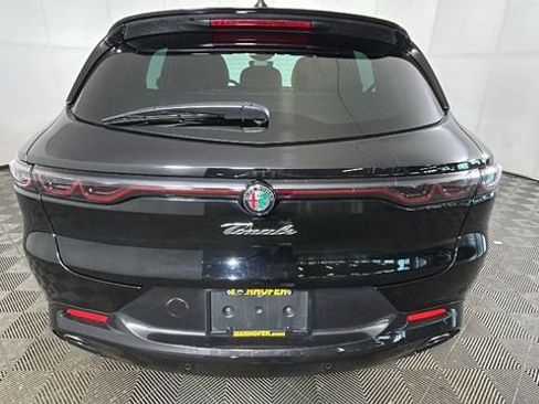Used 2024 Alfa Romeo Tonale Veloce AWD/4WD image 4