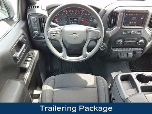 Used 2026 Chevrolet Silverado 1500 Custom Trail Boss AWD/4WD image 3