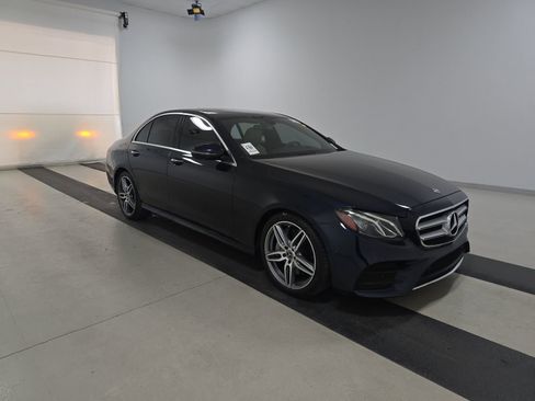 Used 2020 Mercedes-Benz E 350 Sedan w/ Parking Assistance Package image 4
