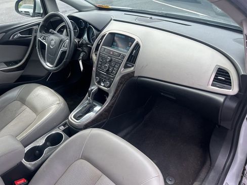 Used 2014 Buick Verano FWD image 30
