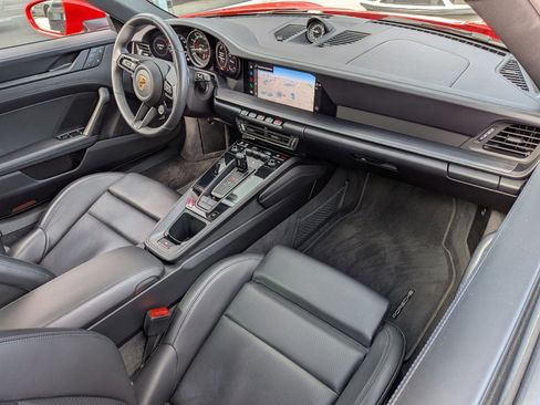 Certified 2022 Porsche 911 Carrera GTS image 27