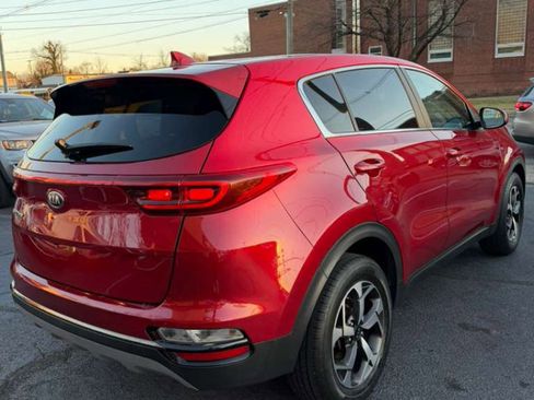 Used 2022 Kia Sportage LX image 6