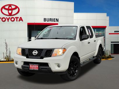Used 2021 Nissan Frontier SV w/ Midnight Edition Floor Mats