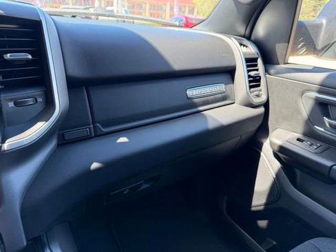 New 2026 RAM 1500 4x4 Crew Cab image 23