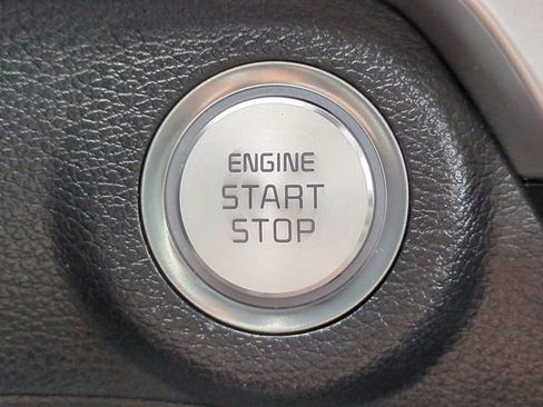 Used 2025 Kia Telluride S FWD image 29