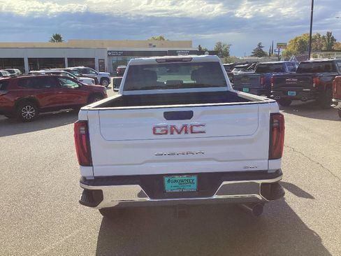 New 2025 GMC Sierra 2500 SLT image 9